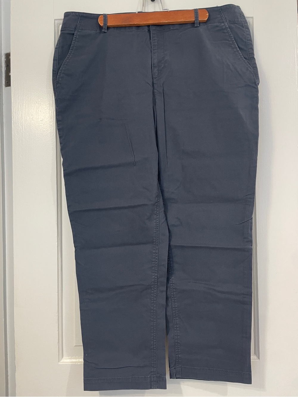 LOFT Straight-Leg Monroe Slim Chino Pants in Grey Size 14